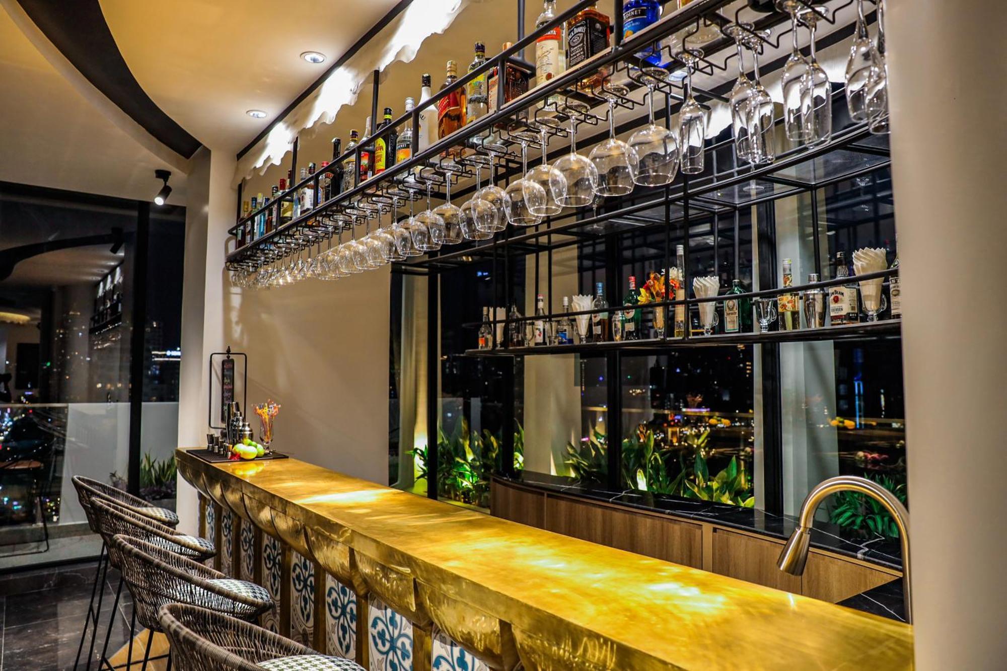 Chaiya Palace Hotel Пном Пен Екстериор снимка